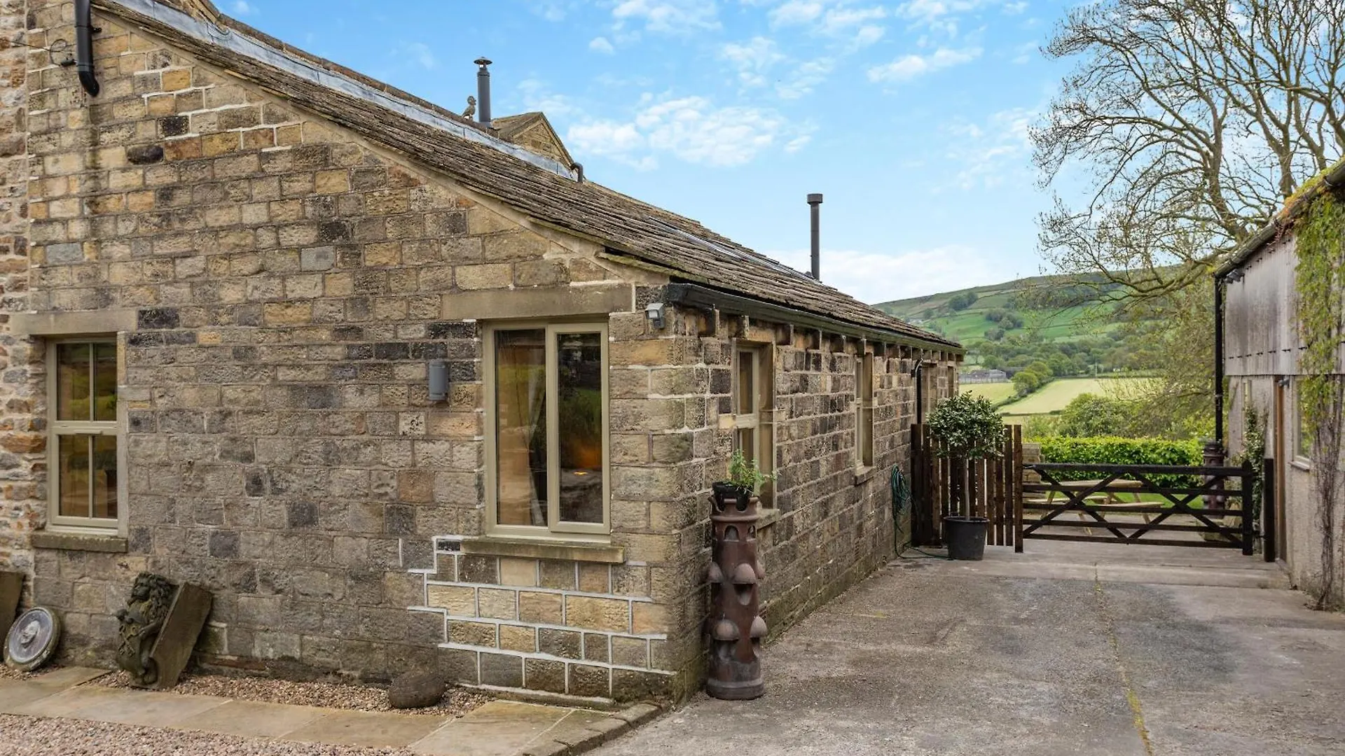Cononley Salt Pot Cottage בית נופש